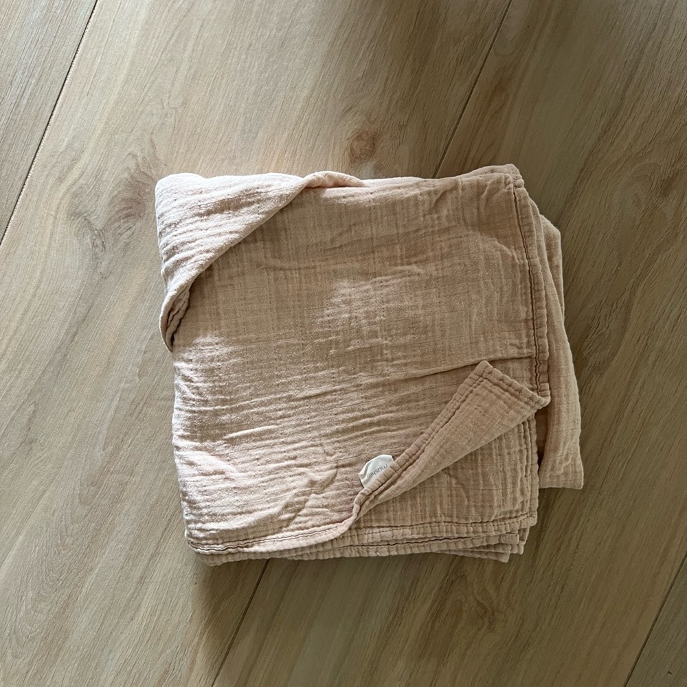 Mushie Tan Brown Swaddle Blanket 100% Organic Cotton
